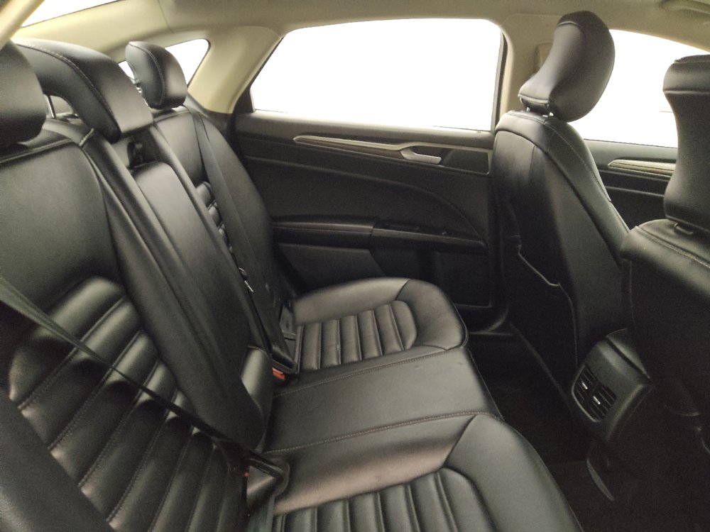 Used 2019 Ford Fusion SEL FWD image 19