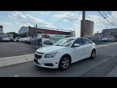 Used 2014 Chevrolet Cruze LT FWD image 1