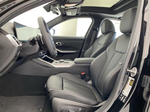 Used 2025 BMW 330i xDrive Sedan w/ Convenience Package image 4