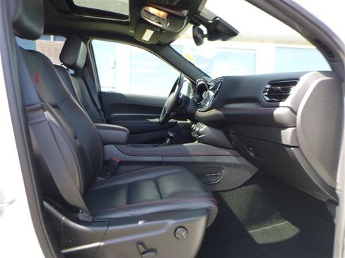 Used 2025 Dodge Durango GT AWD/4WD image 10