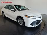 Used 2020 Toyota Camry LE image 3