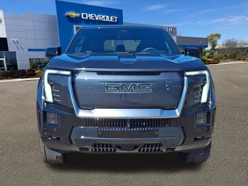 Used 2025 GMC Sierra EV Denali AWD/4WD image 23