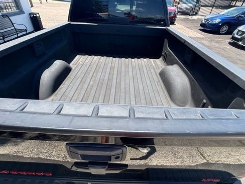 Used 2017 Chevrolet Silverado 1500 LT w/ Midnight Edition AWD/4WD image 8
