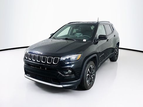 Used 2023 Jeep Compass Limited AWD/4WD image 3