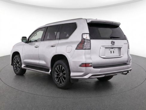 Used 2023 Lexus GX 460 Luxury w/ Sport Design Package AWD/4WD image 4
