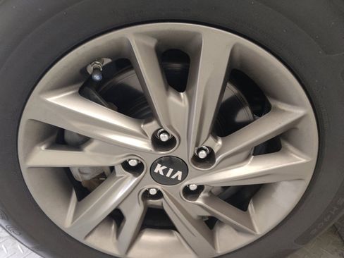 Used 2019 Kia Optima LX FWD image 31