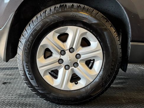 Used 2015 Chevrolet Traverse LS image 11