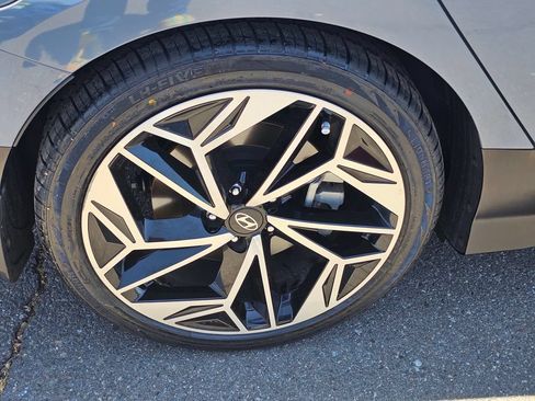 Certified 2023 Hyundai Ioniq 6 SEL RWD image 7