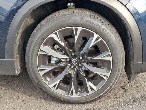 Certified 2024 MAZDA CX-90 Plug-In Hybrid w/ Premium Pkg image 9