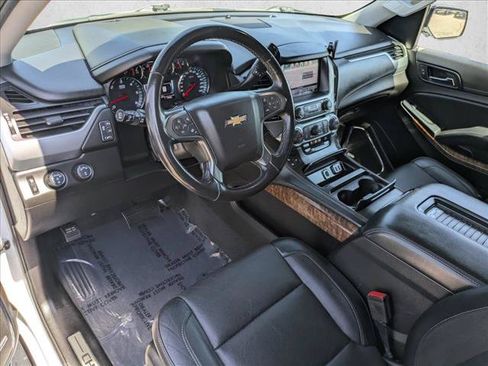Used 2019 Chevrolet Suburban Premier AWD/4WD image 10