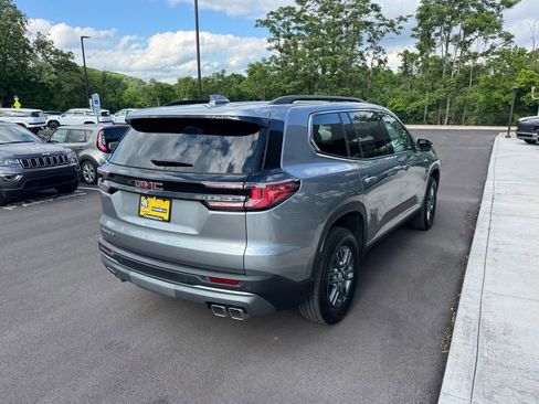 Used 2025 GMC Acadia Elevation FWD image 11