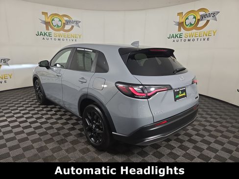 Used 2025 Honda HR-V Sport image 7
