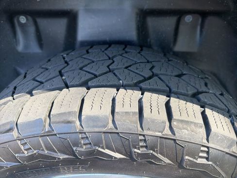 Used 2022 RAM 1500 Limited w/ Body Color Bumper Group AWD/4WD image 24