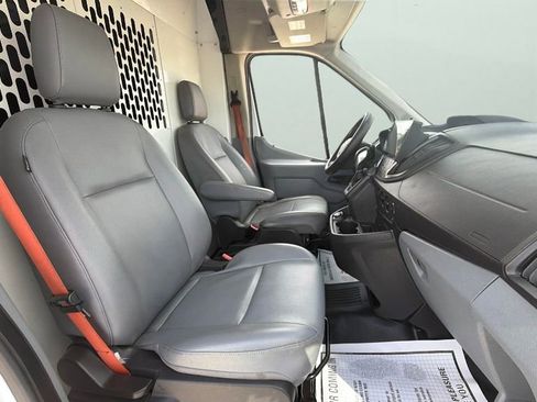 Used 2019 Ford Transit 150 148 Medium Roof RWD image 32