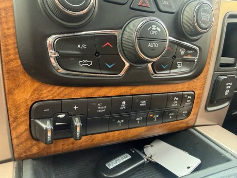 Used 2017 RAM 2500 Longhorn w/ Snow Chief Group image 40