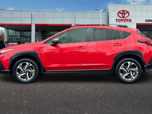 Used 2024 Subaru Crosstrek 2.0i Premium w/ Crosstrek Mirror Package image 7