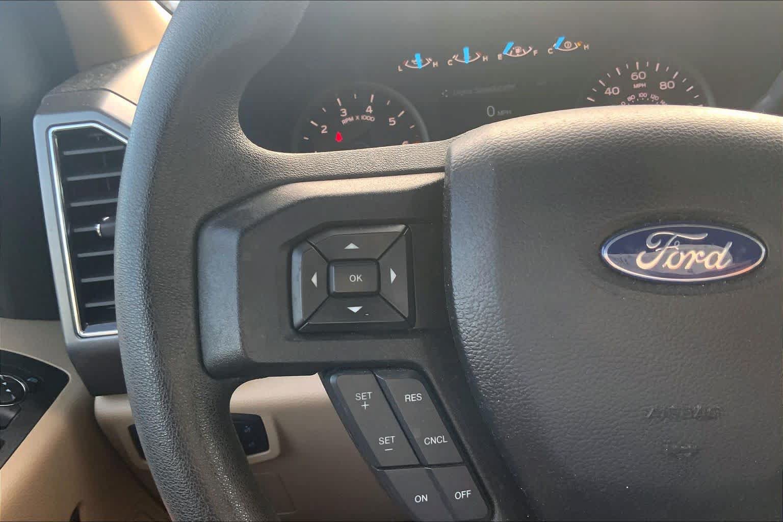 Used 2019 Ford F150 XLT w/ Trailer Tow Package RWD image 24
