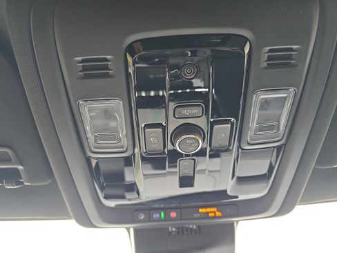 New 2026 GMC Yukon XL Elevation w/ LPO, Floor Liner Package image 34