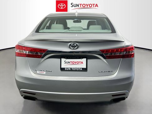 Used 2014 Toyota Avalon Limited image 5