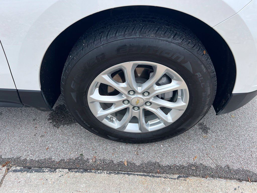 Used 2020 Chevrolet Equinox LT AWD/4WD image 12