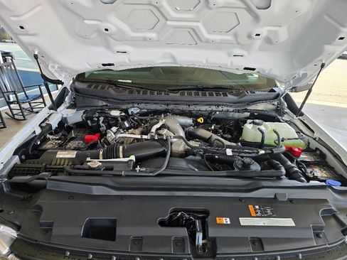 New 2025 Ford F550 XLT image 27