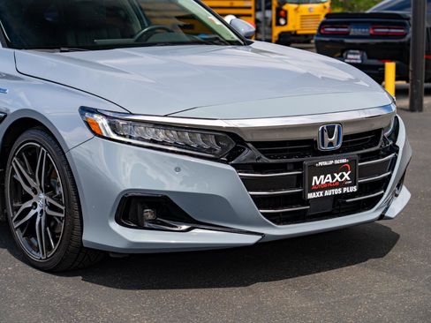 Used 2022 Honda Accord Touring image 6