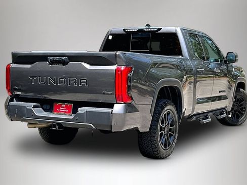 Used 2022 Toyota Tundra SR5 w/ SR5 Convenience Package AWD/4WD image 5