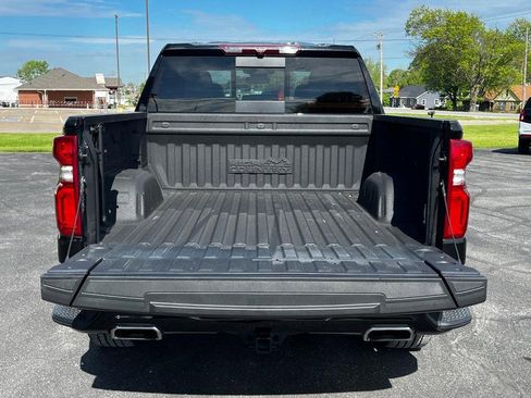 Used 2022 Chevrolet Silverado 1500 High Country w/ High Country Premium Package image 5