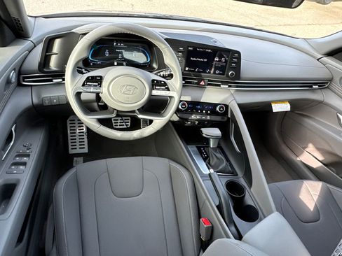 New 2026 Hyundai Elantra Sport image 14