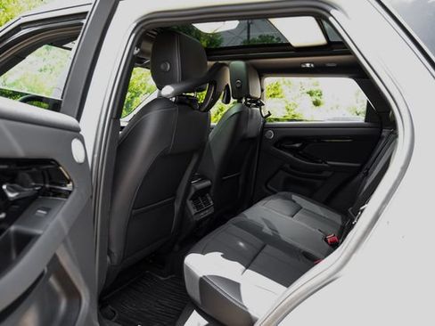 New 2026 Land Rover Range Rover Evoque Hoxton AWD/4WD image 48