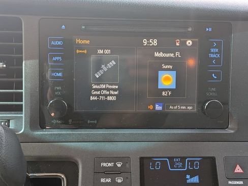 Used 2017 Toyota Sienna LE FWD image 19