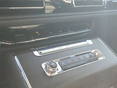 New 2025 Lincoln Aviator Reserve image 19