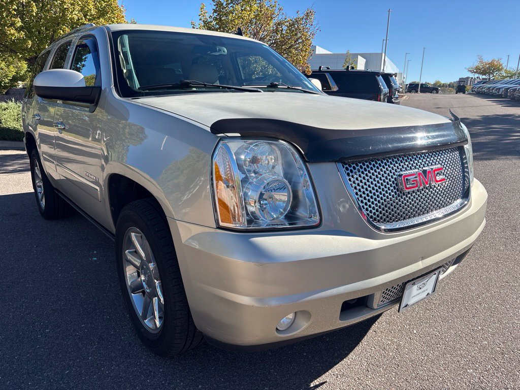 Used 2014 GMC Yukon Denali AWD/4WD image 7