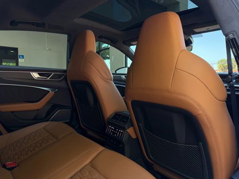 Used 2024 Audi RS 7 Performance image 37