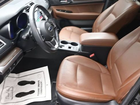 Used 2019 Subaru Outback 2.5i Touring w/ Popular Package #3A AWD/4WD image 10