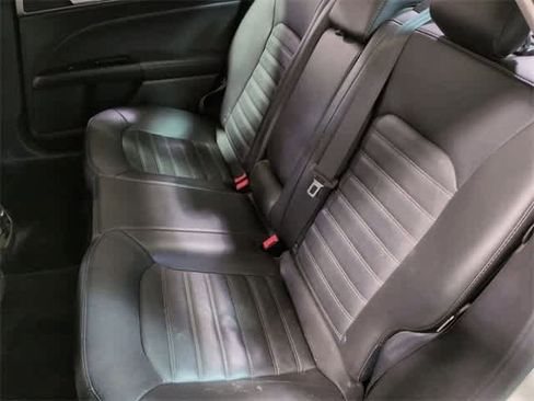Used 2016 Ford Fusion SE w/ Equipment Group 202A image 19