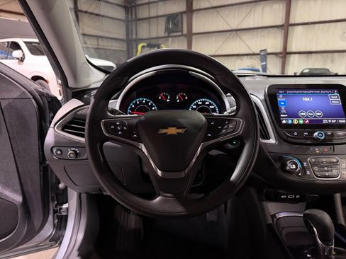 Used 2024 Chevrolet Malibu LT FWD image 29