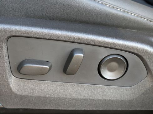 New 2026 GMC Canyon Elevation w/ Convenience Package RWD image 20