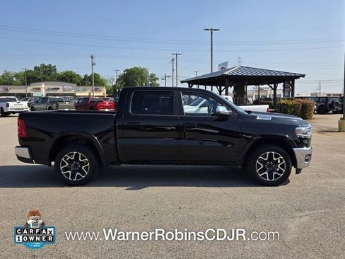 Used 2025 RAM 1500 Laramie AWD/4WD image 16