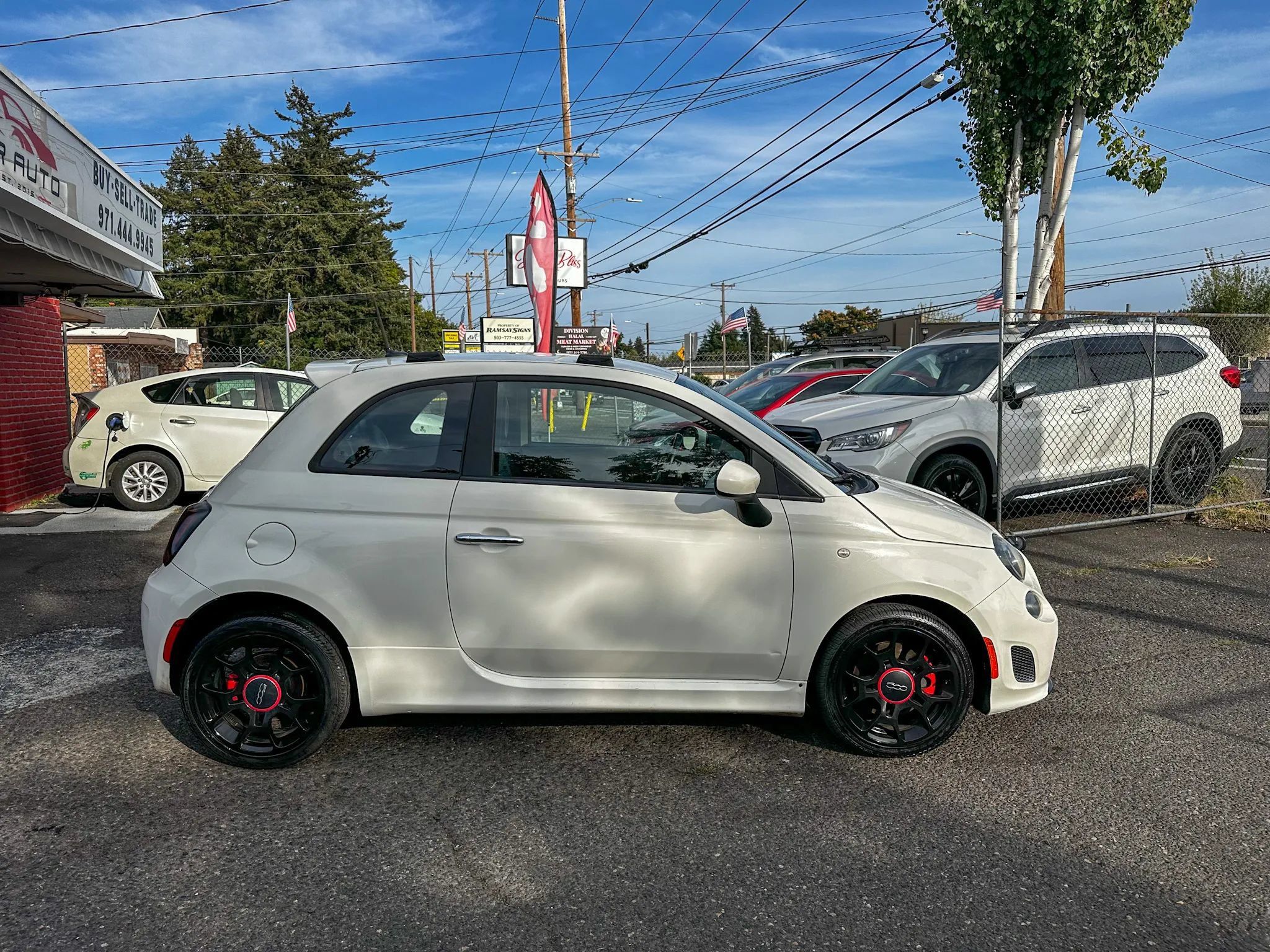 Used 2013 FIAT 500 Turbo w/ Beats Audio Pkg FWD image 7