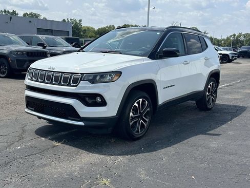 Used 2022 Jeep Compass Limited AWD/4WD image 7