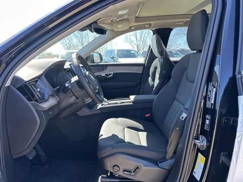 New 2026 Volvo XC90 B6 Plus w/ Protection Package image 14