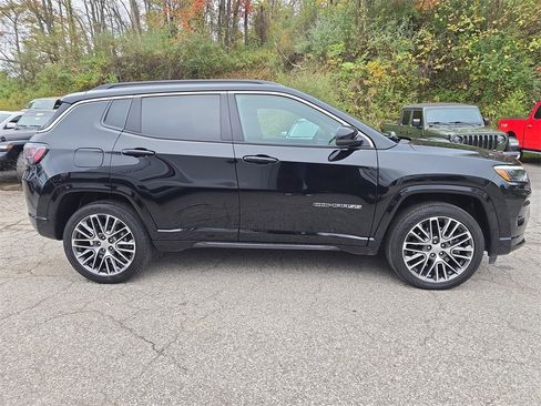 New 2024 Jeep Compass Limited w/ Elite Group image 3