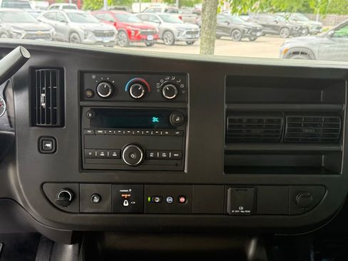 Used 2025 Chevrolet Express 2500 Extended w/ Driver Convenience Package RWD image 17