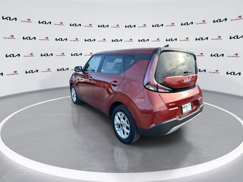 Certified 2023 Kia Soul LX w/ LX Technology Package FWD image 6