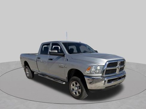 Used 2016 RAM 3500 Tradesman w/ Chrome Appearance Group AWD/4WD image 2