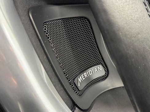 Used 2019 Land Rover Discovery Sport HSE image 18