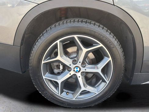 Used 2016 BMW X1 xDrive28i w/ Premium Package AWD/4WD image 40