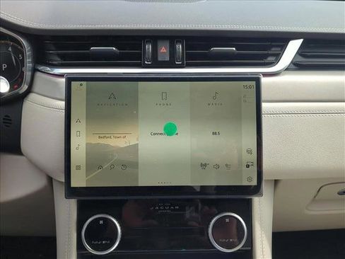 New 2025 Jaguar F-PACE R-Dynamic S image 25