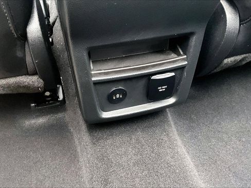 Used 2024 Ford Edge SEL w/ Convenience Package image 39